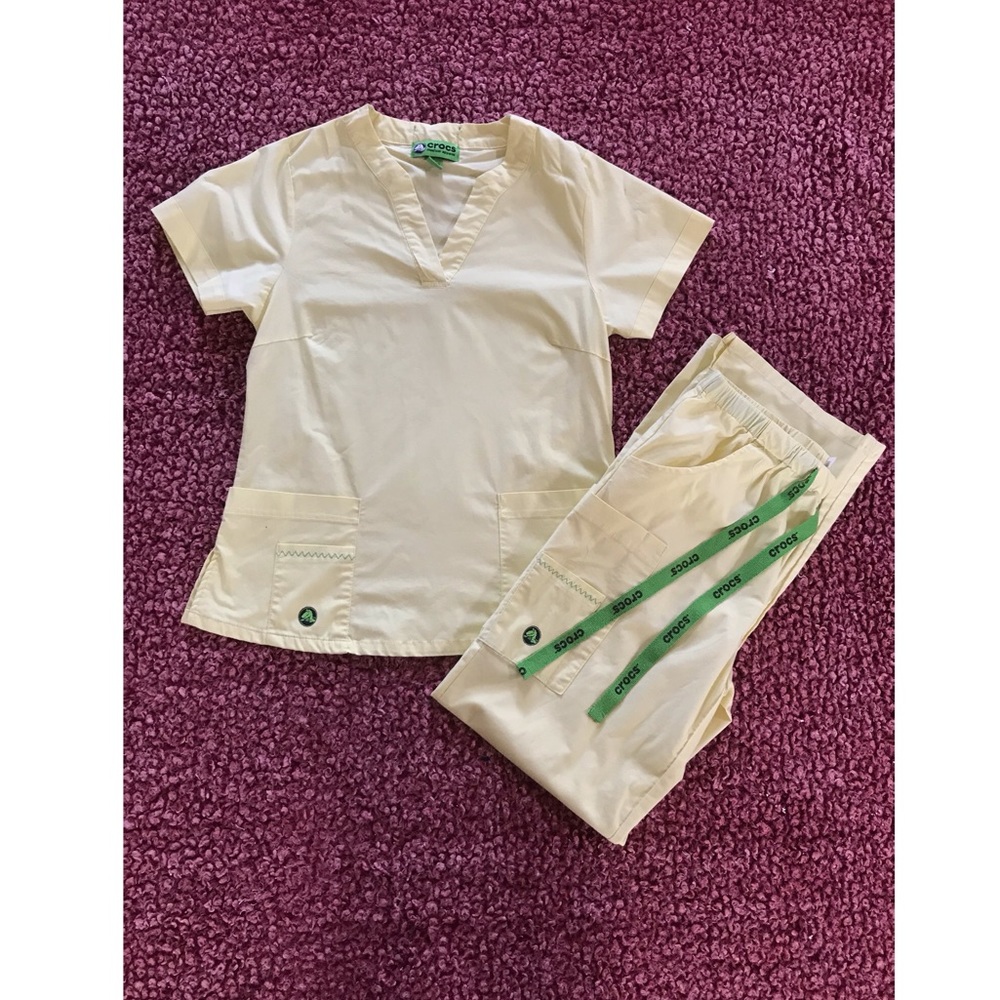 CROCS Yellow S/P Scrub Top and Pants Set